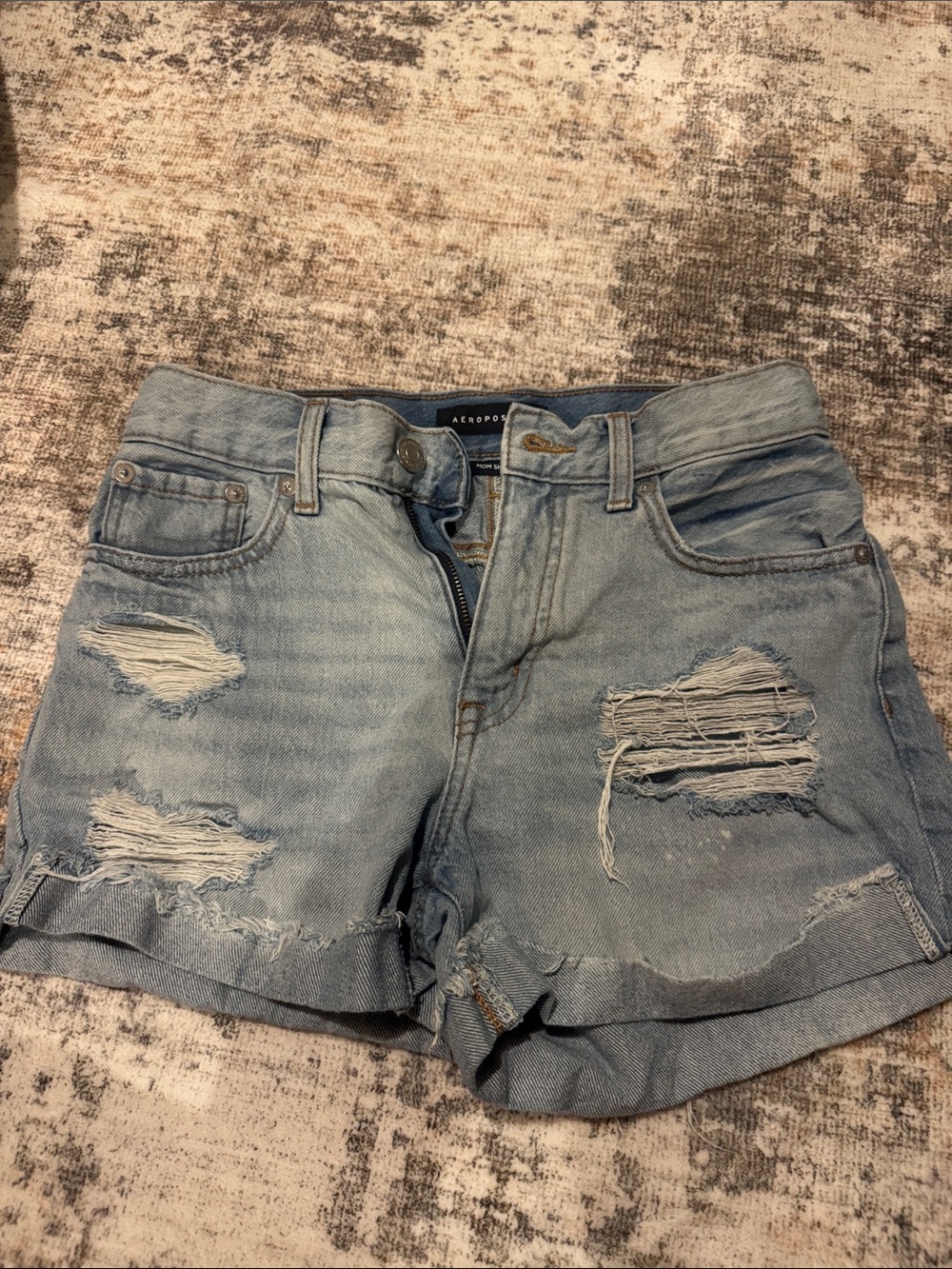 Aeropostale Light Wash Distressed Rolled-Hem Denim Shorts mom short size 0
